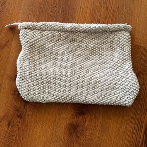 A NEW DAY CREAM/TAN OVERSIZED CROCHET KNIT CLUTCH POUCH